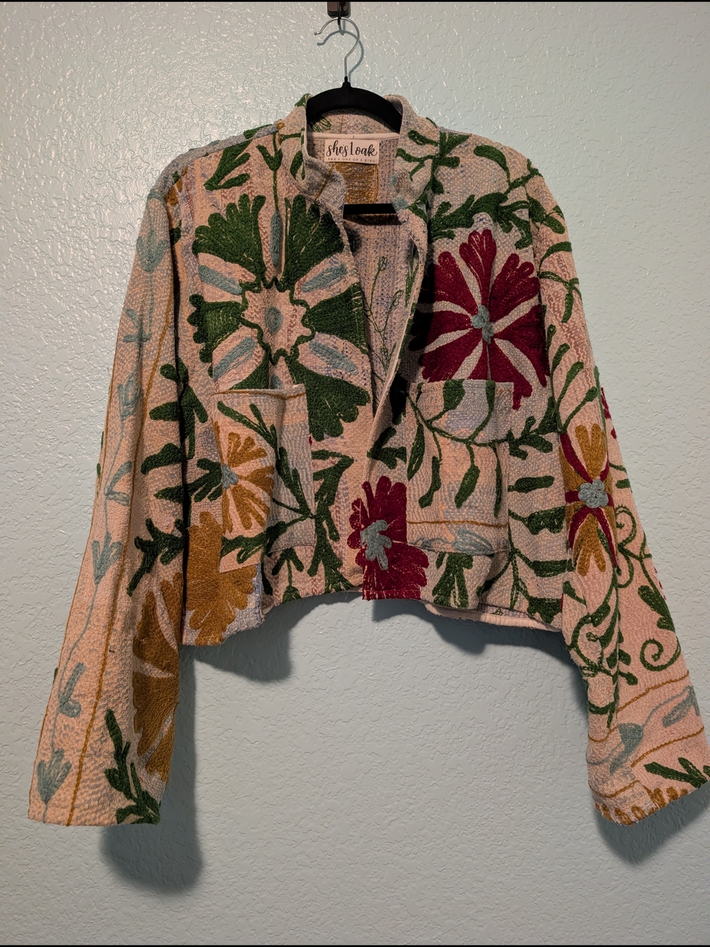She's1Oak Floral Embroidered Cropped Blazer